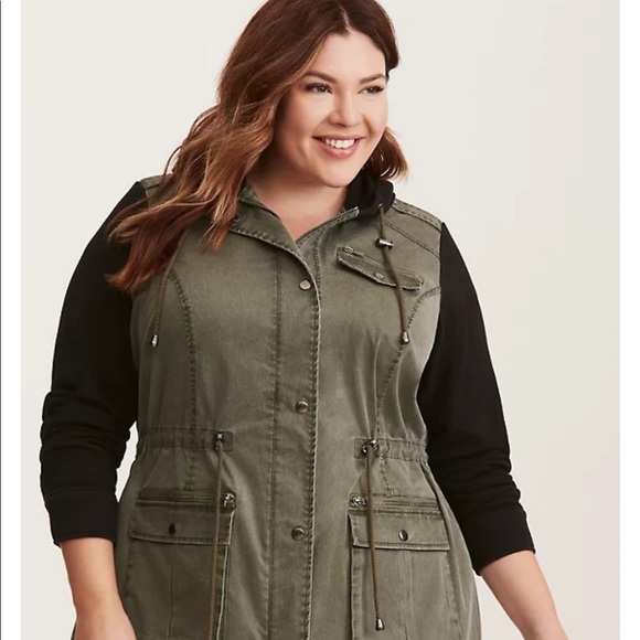 🚫SOLD Torrid Mixed Fabric Olive Anorak Jacket - Picture 2 of 9